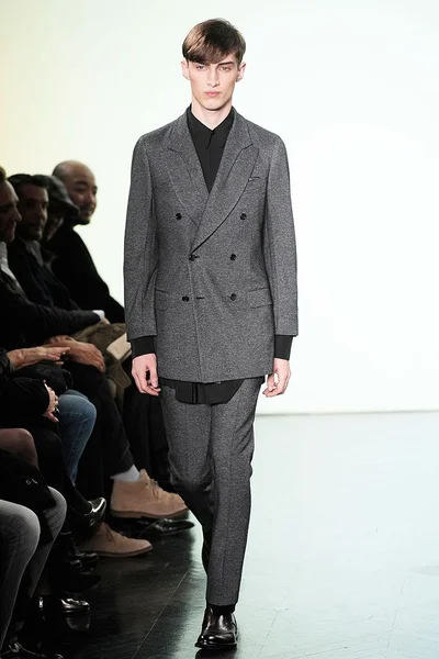 Look 2